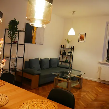 Spacious 3 In Center Perfect For Family Or A Group Of Friends Apartament *
