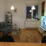 Spacious 3 In Center Perfect For Family Or A Group Of Friends * Warschau